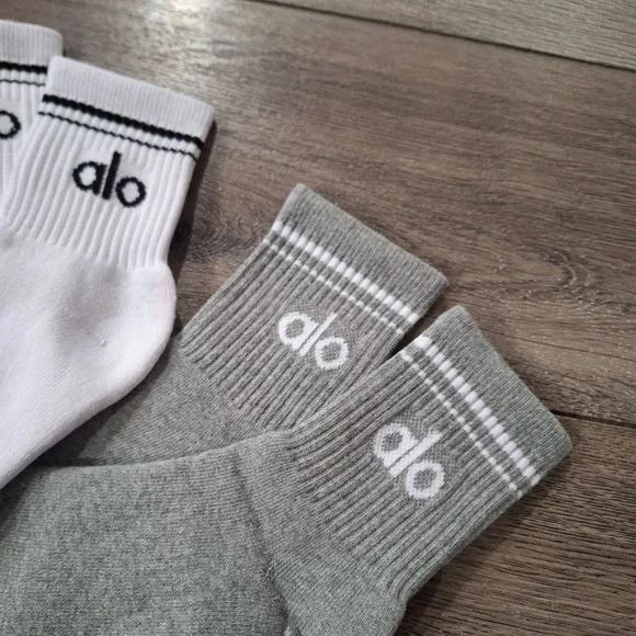 Alo Throwback socks 3 pairs brand new - Picture 2 of 3